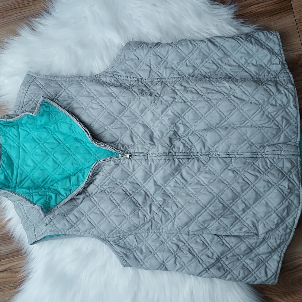 ⚪️REVERSIBLE QUILTED VEST